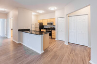 River Trail Apartments in Puyallup, WA - Foto de edificio - Interior Photo