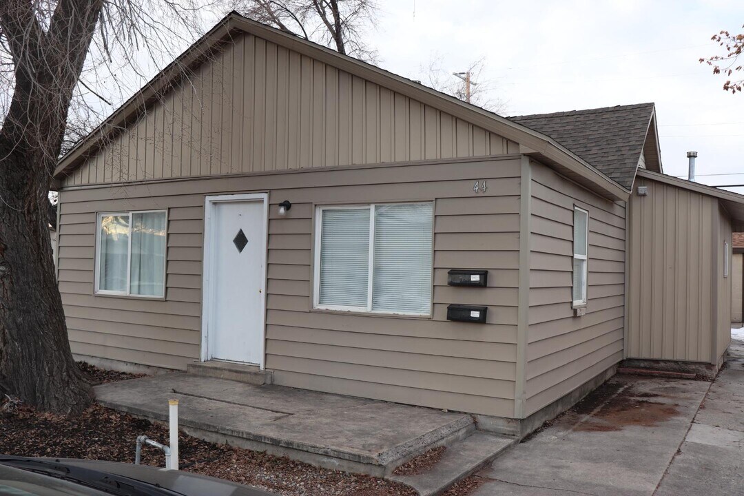 44 W 2700 S in South Salt Lake, UT - Building Photo