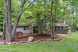 14 Lori Ln in Chester, NY - Building Photo - Building Photo