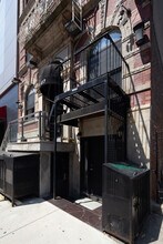 415 E 59th St in New York, NY - Building Photo - Building Photo