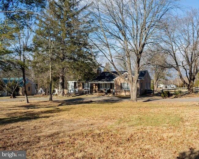 1548 Weston Ln in Middleburg, VA - Building Photo - Building Photo