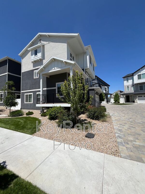 174 E Polaris Dr in Saratoga Springs, UT - Building Photo - Building Photo