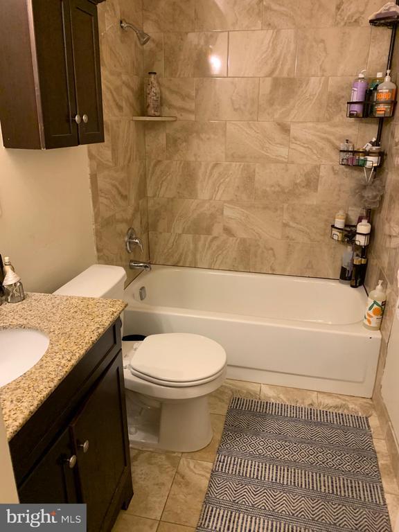 2837 Cambridge St in Philadelphia, PA - Foto de edificio - Building Photo