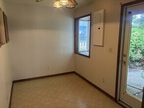 269 Jacolyn Dr NW in Cedar Rapids, IA - Building Photo - Building Photo