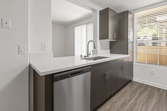 Solana Ridge in Temecula, CA - Building Photo - Building Photo