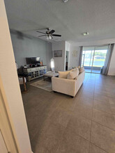 11 Sand Creek Dr in Wesley Chapel, FL - Building Photo - Building Photo