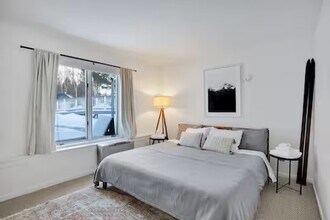 34 Paradise Way in Warren, VT - Building Photo - Building Photo