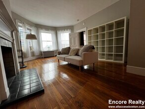 869 Beacon St in Boston, MA - Building Photo - Building Photo