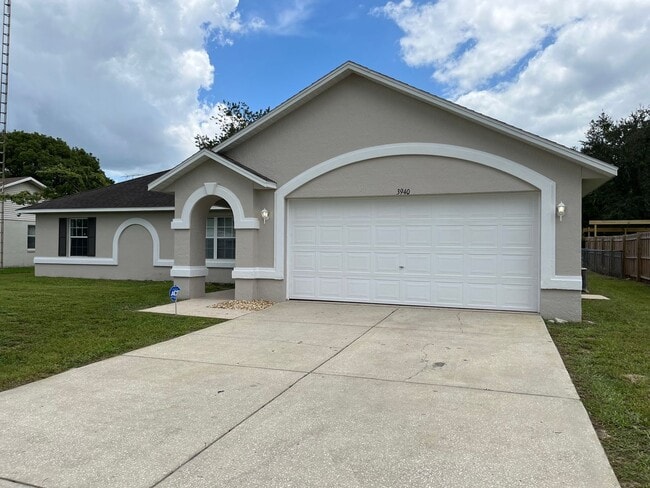 property at 3940 SW 138th Pl