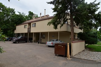 Grove Street Apartments in Boulder, CO - Building Photo - Building Photo