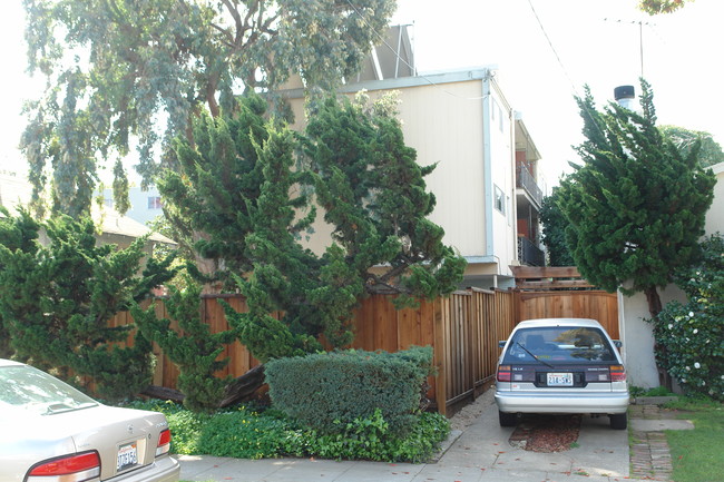 1540 Hearst Ave in Berkeley, CA - Building Photo - Building Photo