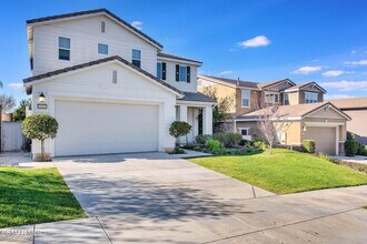 22632 Dragonfly Ct in Santa Clarita, CA - Building Photo - Building Photo