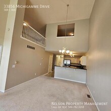 33856 Michigamme Dr in New Baltimore, MI - Building Photo - Building Photo