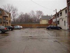 The Cherry Wood Apartments in Lakewood, OH - Building Photo - Other