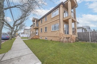 145-6-145225 225th St in Queens, NY - Building Photo - Building Photo
