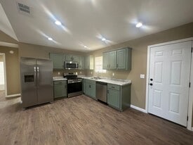 1224 Orange St in Vidalia, GA - Building Photo