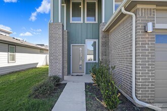 13021 Kearns Dr in Pflugerville, TX - Building Photo - Building Photo