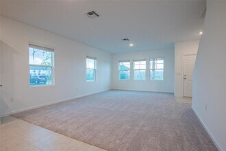 373 Grand Pne Ln in St. Cloud, FL - Building Photo - Building Photo