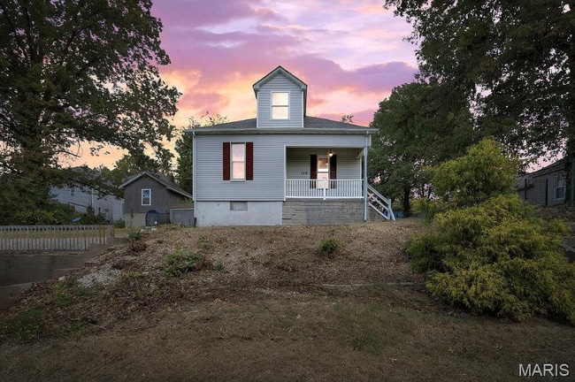 property at 1116 E 5th St