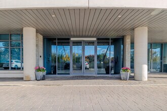188 CityView Apartments in Brampton, ON - Building Photo - Building Photo