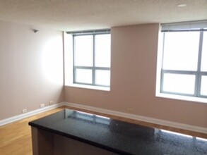 474 N Lake Shore Dr, Unit 2706 in Chicago, IL - Building Photo - Building Photo
