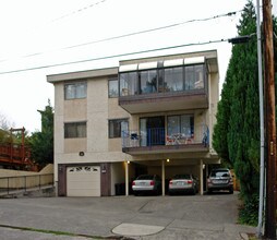 1006 N 43rd St in Seattle, WA - Building Photo - Building Photo