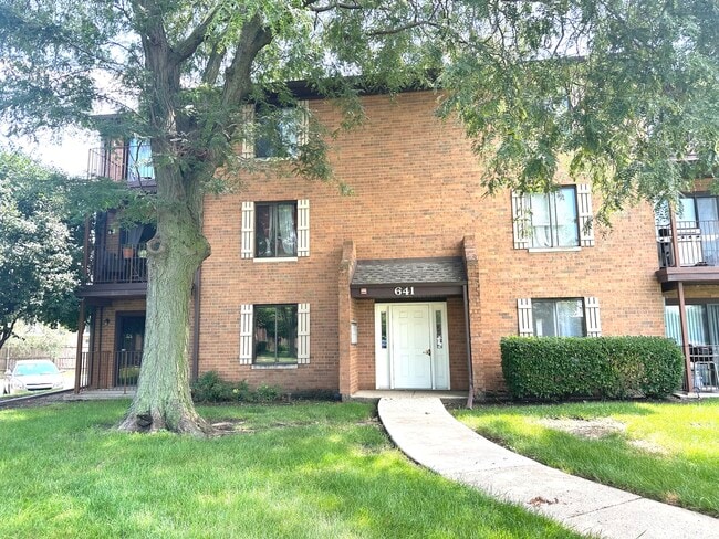 property at 641 Briar Hill Ln