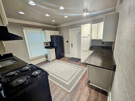 126 E Main St, Unit 126.5 Upstairs in West Jefferson, OH - Building Photo