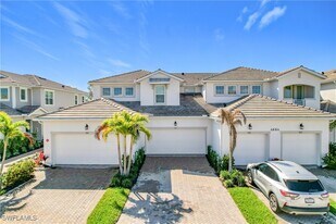 4664 Arboretum Cir in Naples, FL - Building Photo