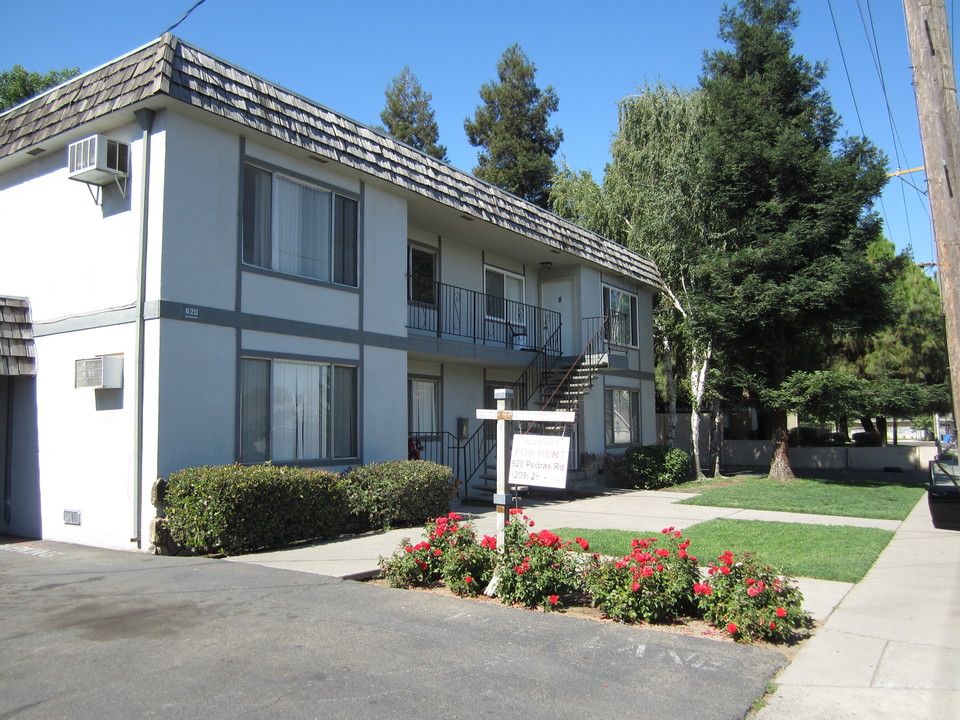 Parkside Apartments in Turlock, CA - Building Photo