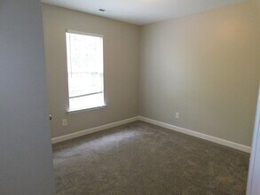 7916 Pebbleridge Dr in Charlotte, NC - Building Photo - Building Photo