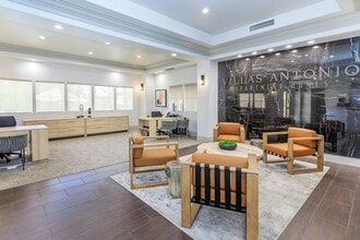 Villas Antonio Apartment Homes in Rancho Santa Margarita, CA - Foto de edificio - Building Photo