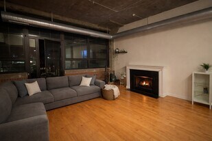 3963 W Belmont Ave in Chicago, IL - Building Photo