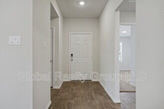114 Duckhorn Pass in San Marcos, TX - Building Photo - Building Photo