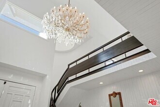 2846 Royston Pl in Beverly Hills, CA - Building Photo - Building Photo