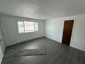 413 Kings Ct in Gillette, WY - Building Photo - Building Photo