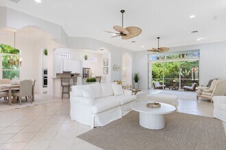 1409 W Island Club Square in Vero Beach, FL - Building Photo - Building Photo