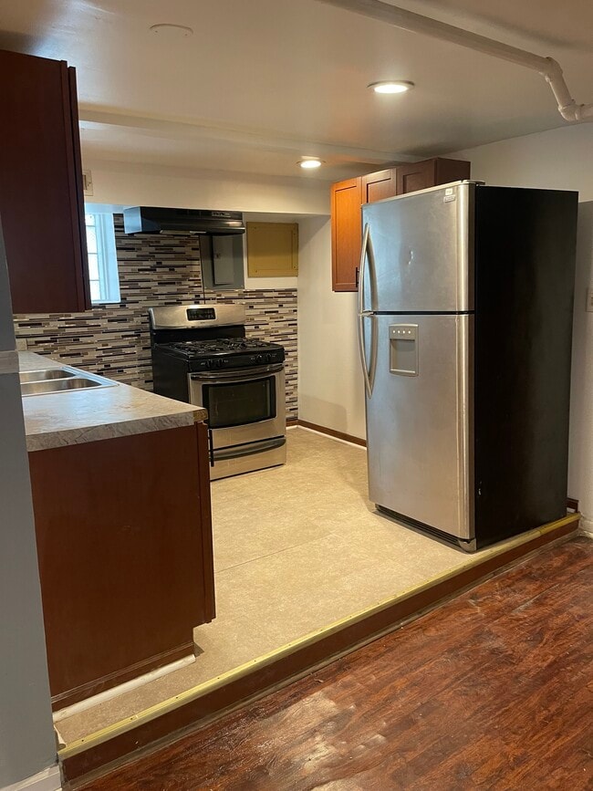 7630 S Emerald Ave, Unit 7630