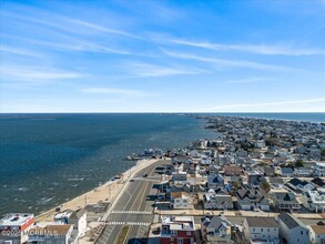 273 N 12th St in Surf City, NJ - Building Photo - Building Photo