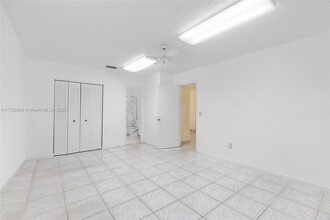 16420 NE 5th Ave in Miami, FL - Building Photo - Building Photo