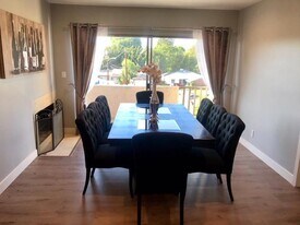 12955 Riverside Dr, Unit 105 in Sherman Oaks, CA - Building Photo