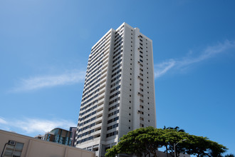 Pohulani - Elderly Apartments - 62yrs & Older in Honolulu, HI - Building Photo - Building Photo