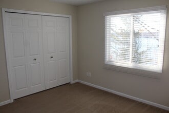 Lake Pointe Village in Traverse City, MI - Building Photo - Building Photo