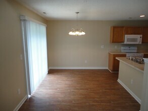 8128 Tara Ridge Rd in Raleigh, NC - Building Photo - Building Photo