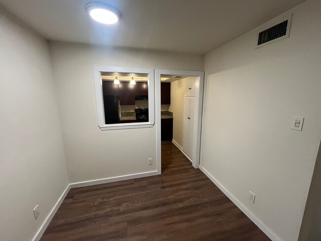 4121 Avondale Ave in Dallas, TX - Foto de edificio - Building Photo