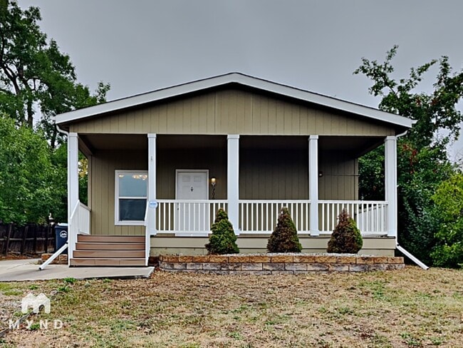 property at 706 Iowa St