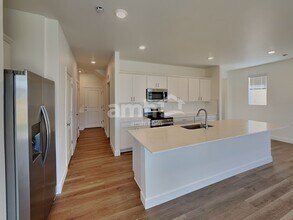 10071 Potomac St in Commerce City, CO - Building Photo - Building Photo