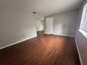 1445 Willow Bend Way in Tallahassee, FL - Building Photo - Building Photo