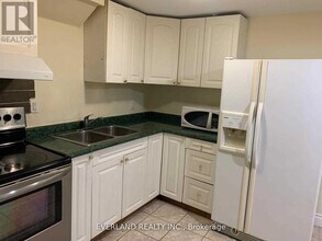 17 Letty Ave in Brampton, ON - Building Photo - Building Photo