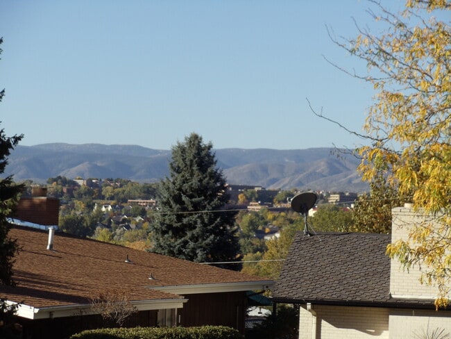 2744 S Golden Way in Denver, CO - Building Photo - Building Photo